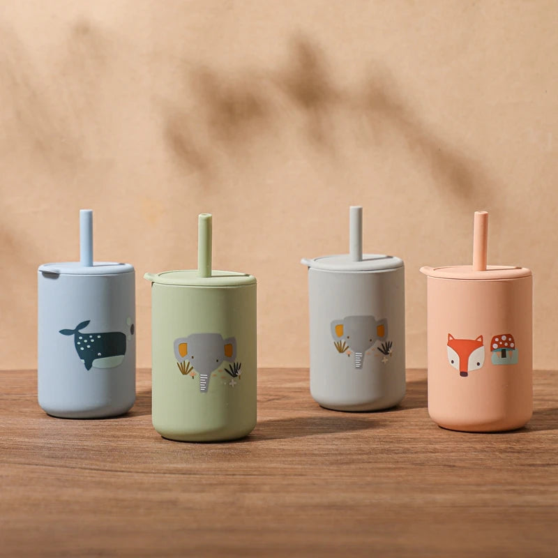 BPA Free Baby Feeding Straw Cup Baby Cartoon Print Feeding Cup Food Grade Silicone Toddler Water Bottle Tableware Kids Drink Cup