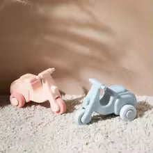 Jouet Voiture en Silicone pour Bébé - Jouet Éducatif Montessori Souple et Sécuritaire